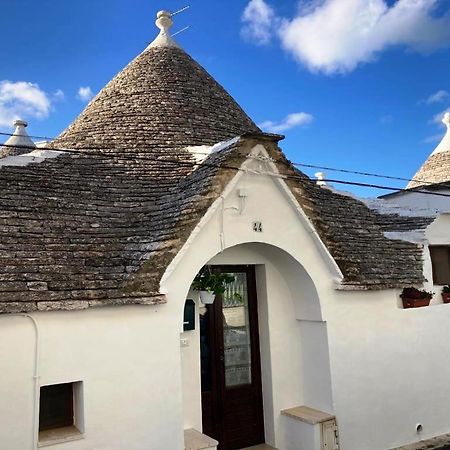 Trullo Il Nespolo Apartment Alberobello Luaran gambar