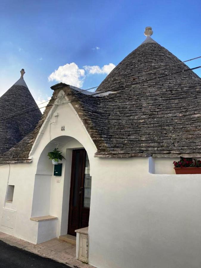 Trullo Il Nespolo Apartment Alberobello Luaran gambar