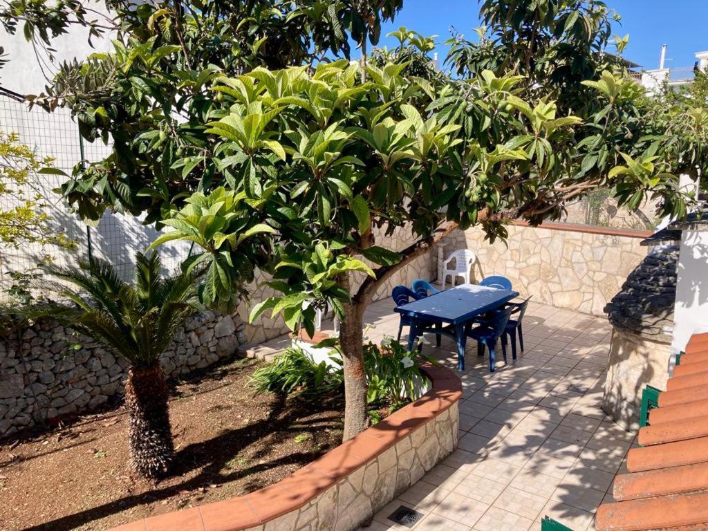 Trullo Il Nespolo Apartment Alberobello Luaran gambar